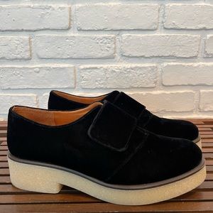 Chie Mihara Black Velvet Velcro Platform Loafers Size 40 Made In Spain